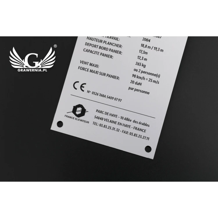 Gravierte Typenschild aus Aluply Aluminium - Größe 83x116mm - TAB086