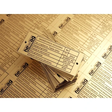 Typenschild - Abmessungen: 75x30mm