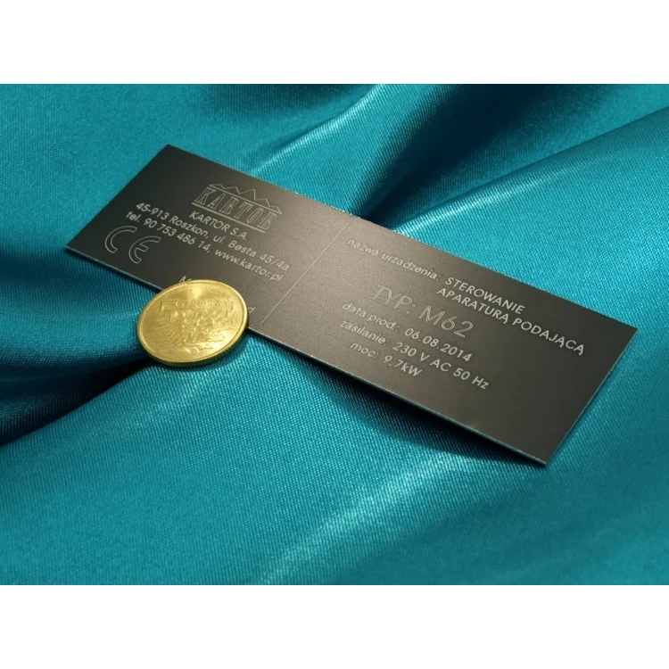 Typenschilder aus eloxiertem Aluminium - Abmessungen: 100x30mm