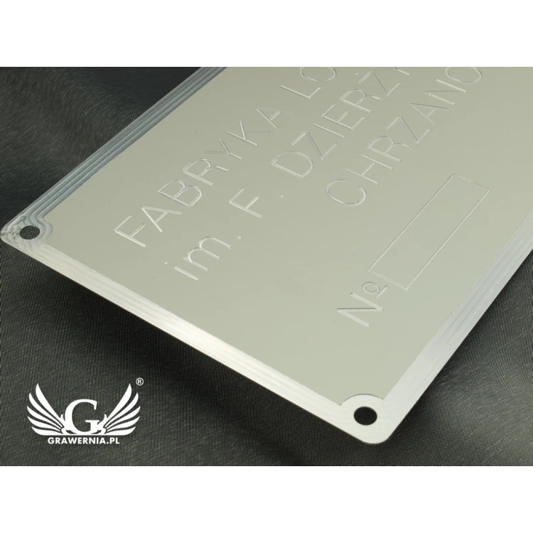 Typenschild aus eloxiertem Aluminium - CNC-Gravur 001 - Abmessung: 165x300mm