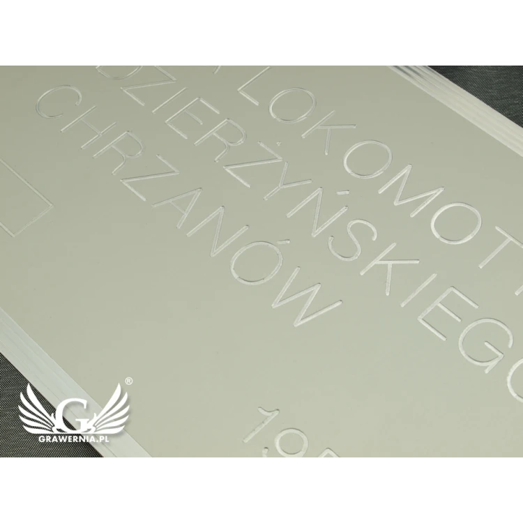 Typenschild aus eloxiertem Aluminium - CNC-Gravur 001 - Abmessung: 165x300mm