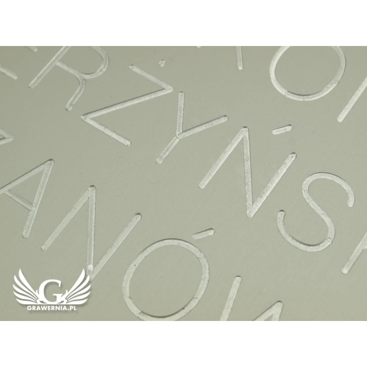 Typenschild aus eloxiertem Aluminium - CNC-Gravur 001 - Abmessung: 165x300mm