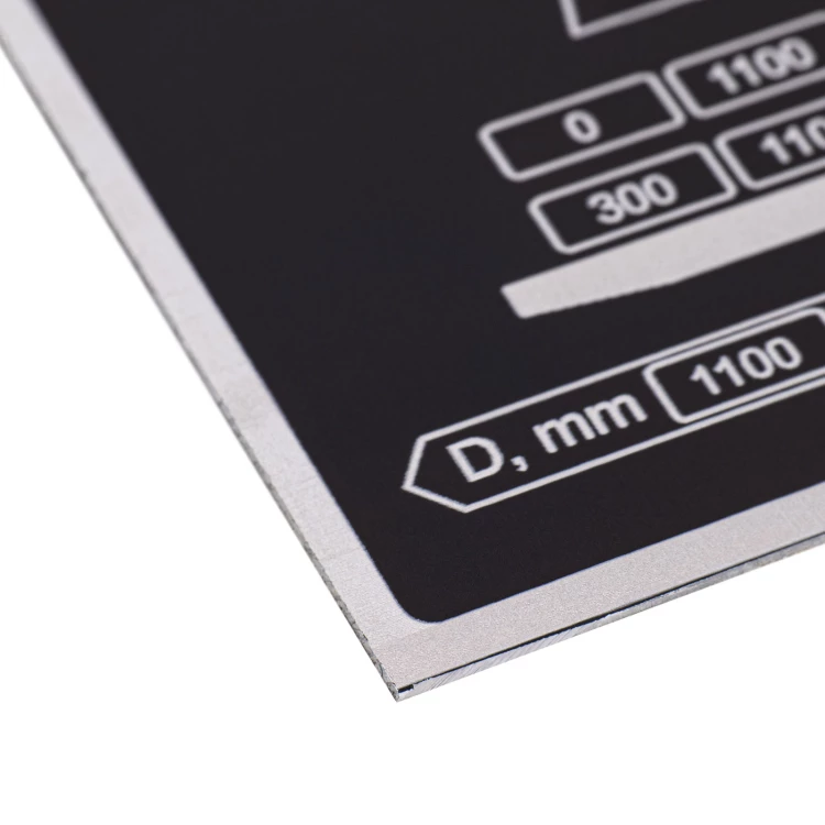 Namensschild aus schwarz eloxiertem Aluminium - Abmessung 80x60mm - TZN052