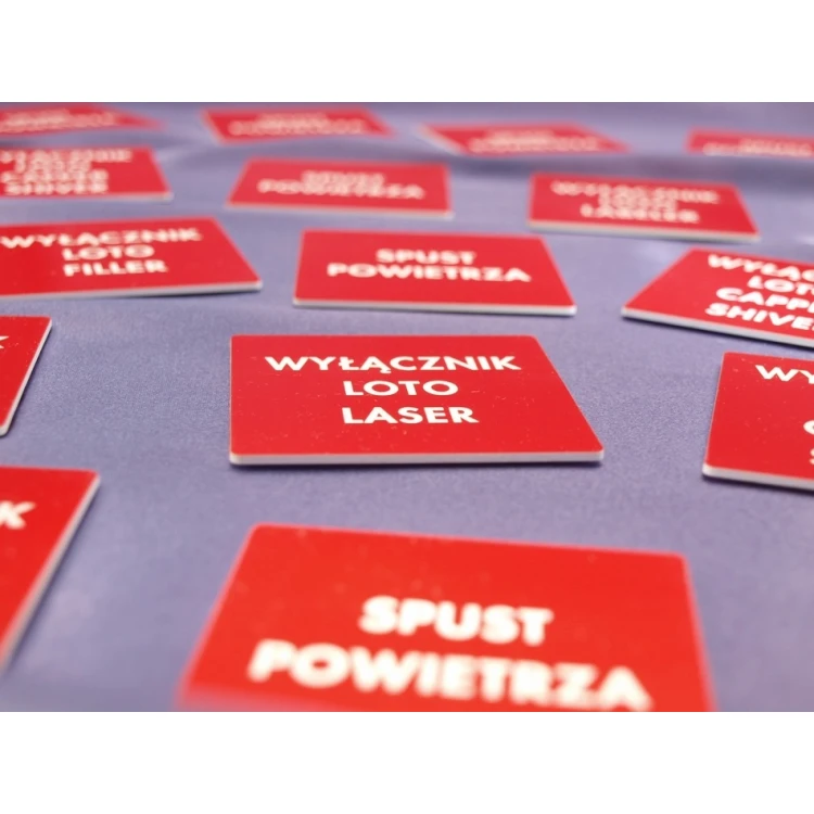 Rote Kennzeichnungsplatten für Geräte - Abmessungen: 60x60mm