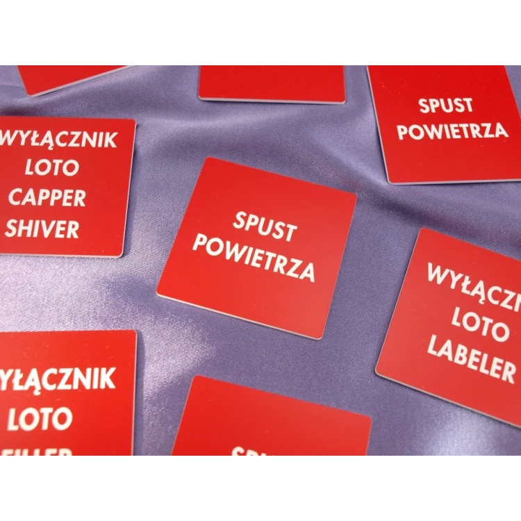 Rote Kennzeichnungsplatten für Geräte - Abmessungen: 60x60mm