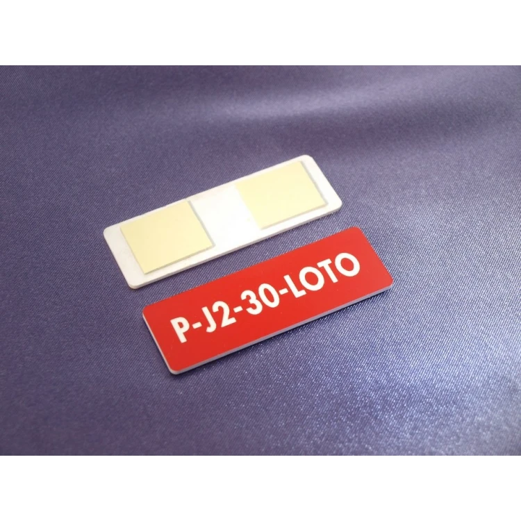 Rote Kennzeichnungsplatten für Geräte - Abmessungen: 60x20mm
