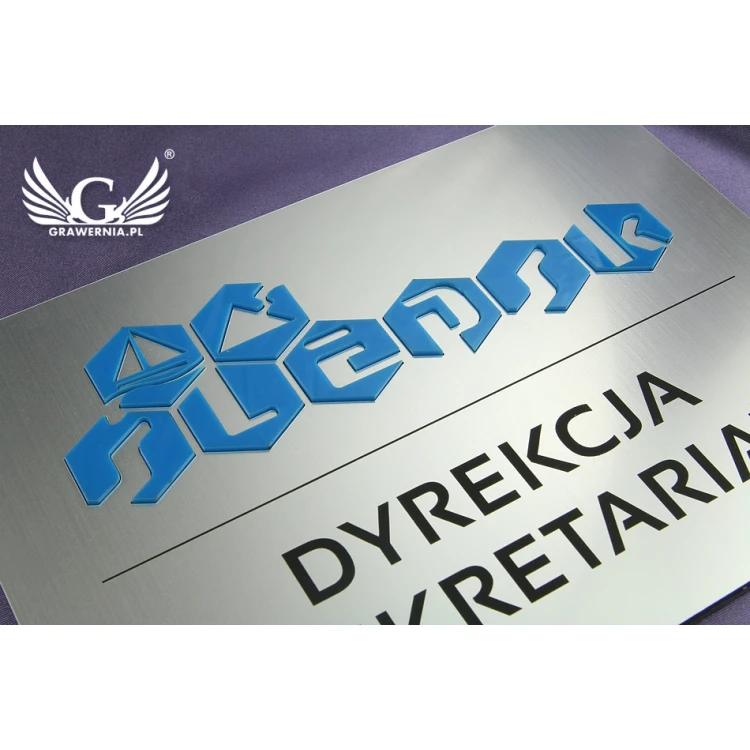 Informationsplaketten für Unternehmen und Büros mit erhabenem Logo - SZ098 - Abmessungen 210x150mm