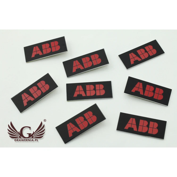 Schwarz eloxierte Aluminium-Logoplatten - unverwüstlicher Druck - Maße: 35x15mm
