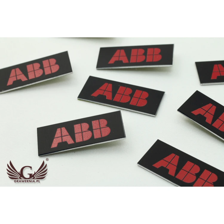 Schwarz eloxierte Aluminium-Logoplatten - unverwüstlicher Druck - Maße: 35x15mm