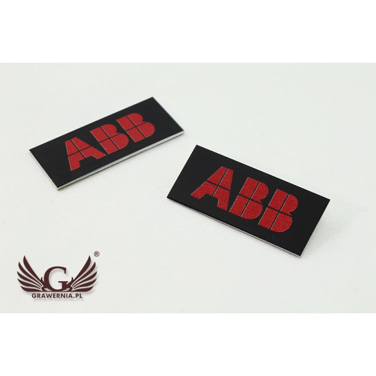 Schwarz eloxierte Aluminium-Logoplatten - unverwüstlicher Druck - Maße: 35x15mm