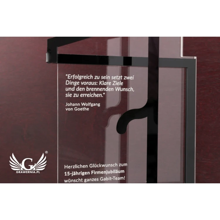 Plexiglas-Statuette auf Holzsockel - Open - Modell DTA58 - Höhe 25cm
