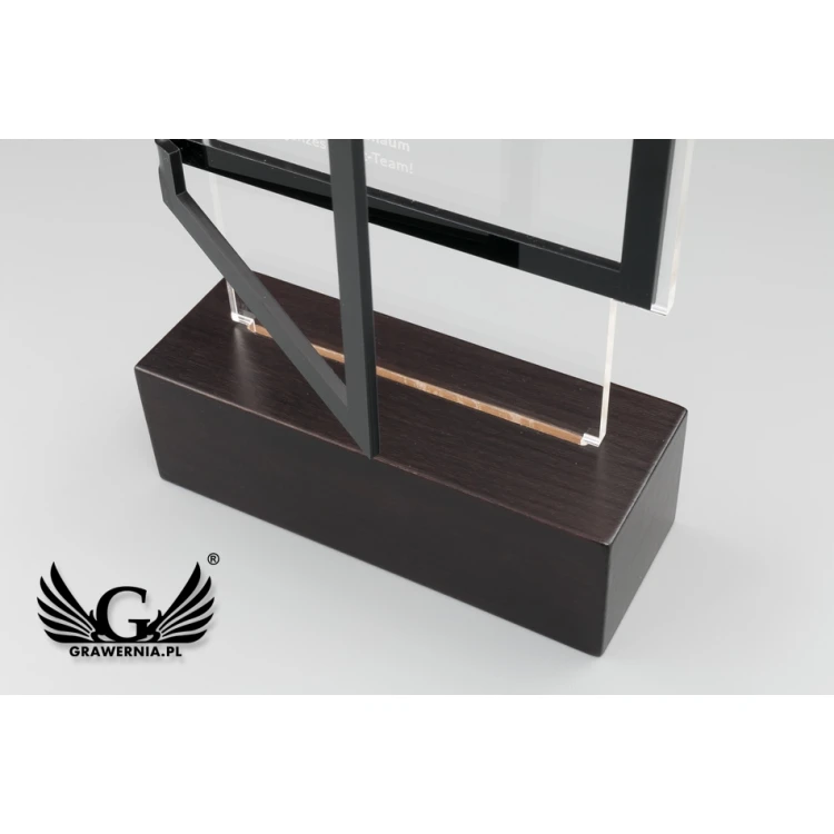 Plexiglas-Statuette auf Holzsockel - Open - Modell DTA58 - Höhe 25cm