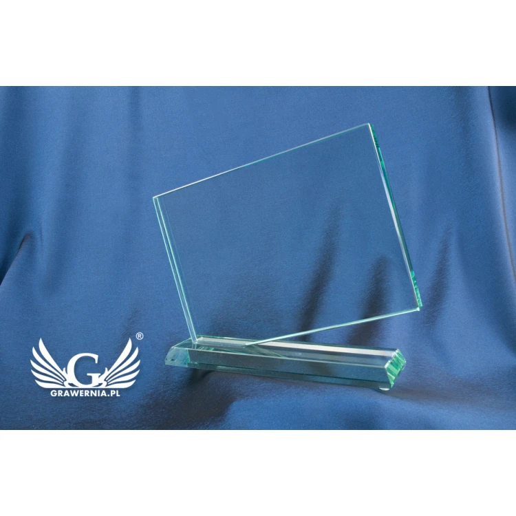 Glastrophäe - PRISM - Lasergraviert - TSZ052