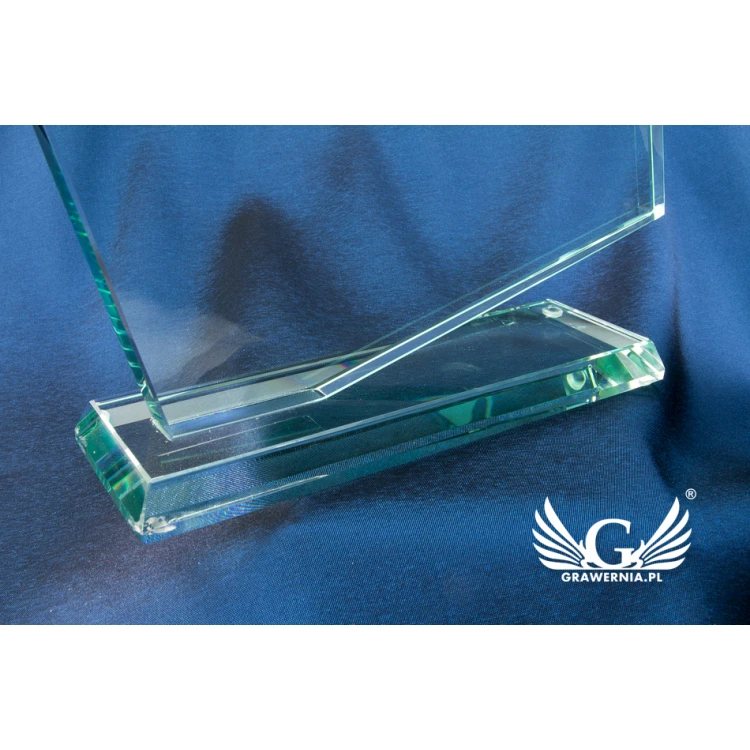Glastrophäe - PRISM - Lasergraviert - TSZ052