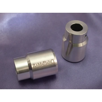 Dienstleistung für die Gravur von Metallelementen - Vorbereitung zur Produktion - Elemente aus Messing und Aluminium - PDP003