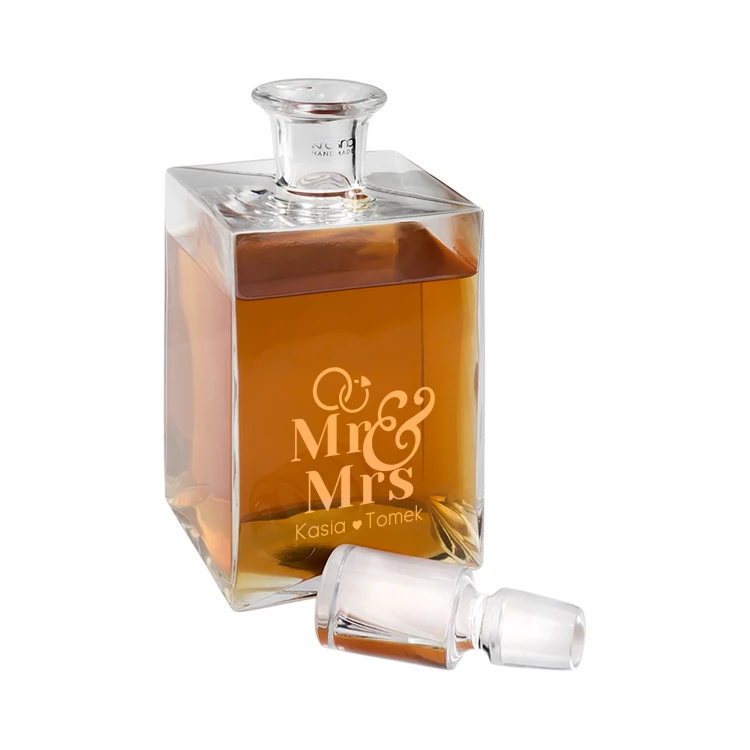Karaffe mit Gravur für Whisky oder Liköre - CAMEL - ideales Geschenk für verschiedene Anlässe - KAR056