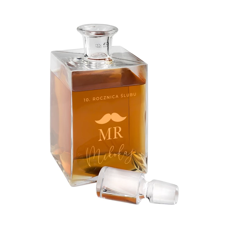 Karaffe mit Gravur für Whisky oder Liköre - CAMEL - ideales Geschenk für verschiedene Anlässe - KAR057