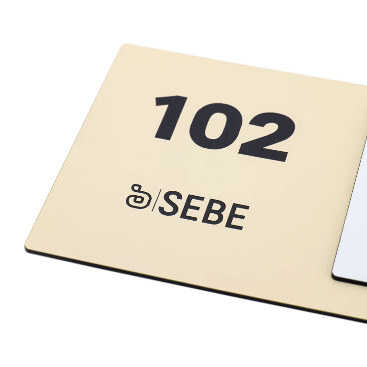 Türschild mit Firmenlogo und Blindenschrift - Abmessung 200x84mm - TAB627
