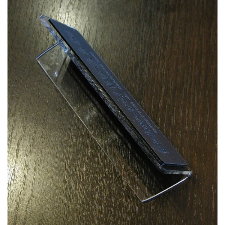 Visitenkartenhalter für den Schreibtisch - Modell W002