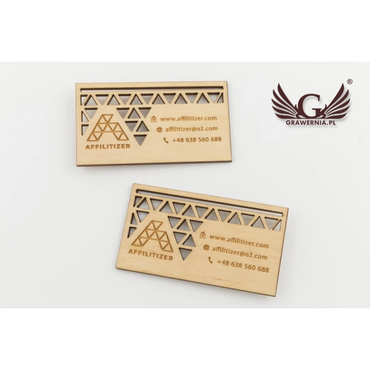 Premium Holz Visitenkarten - lackiert - graviert - WZ024