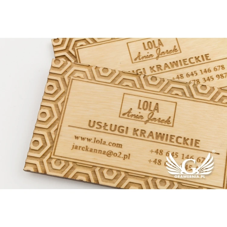 Premium Holzvisitenkarten - lackiert - graviert - WZ026