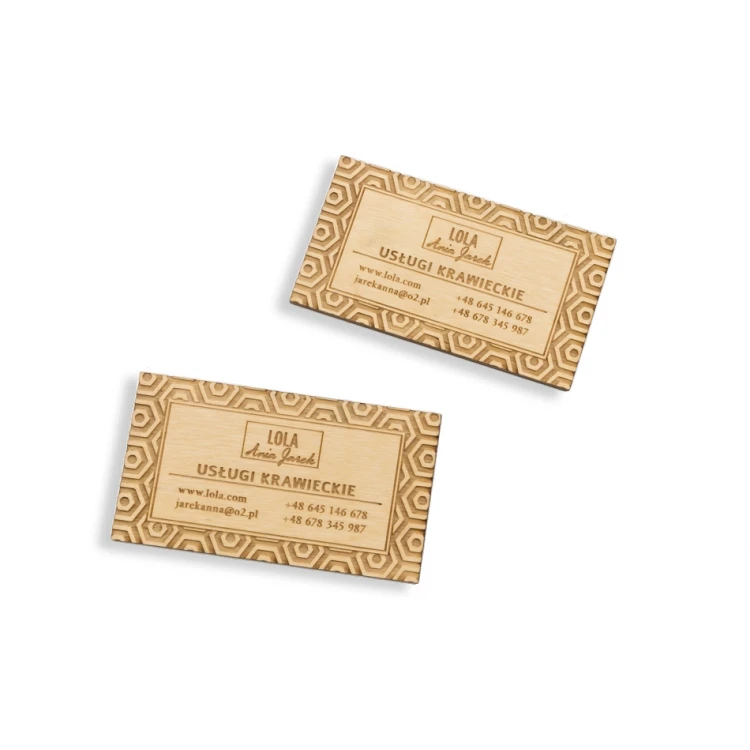 Premium Holzvisitenkarten - lackiert - graviert - WZ026