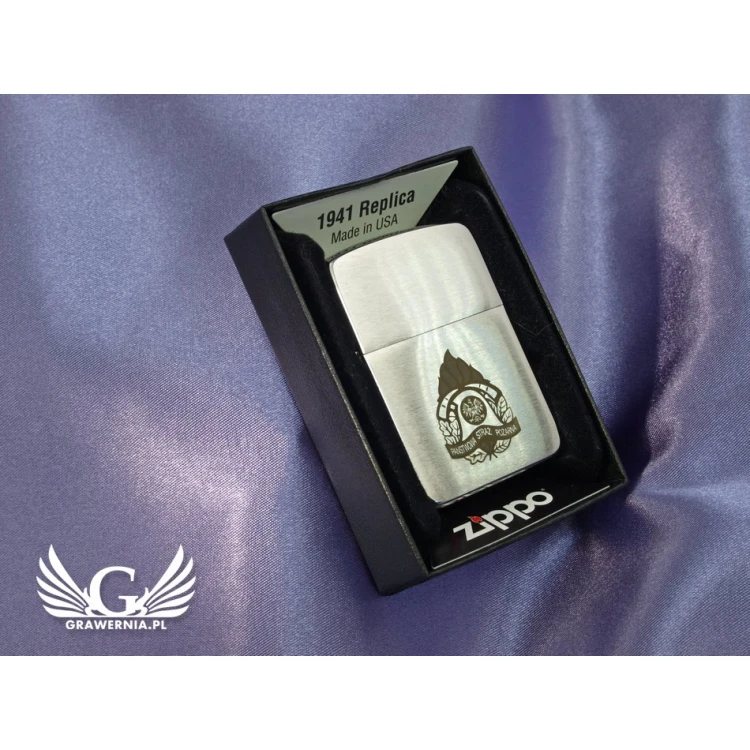 ZIPPO Feuerzeug 1941 Replica Gebürstetes Chrom - ZIP051