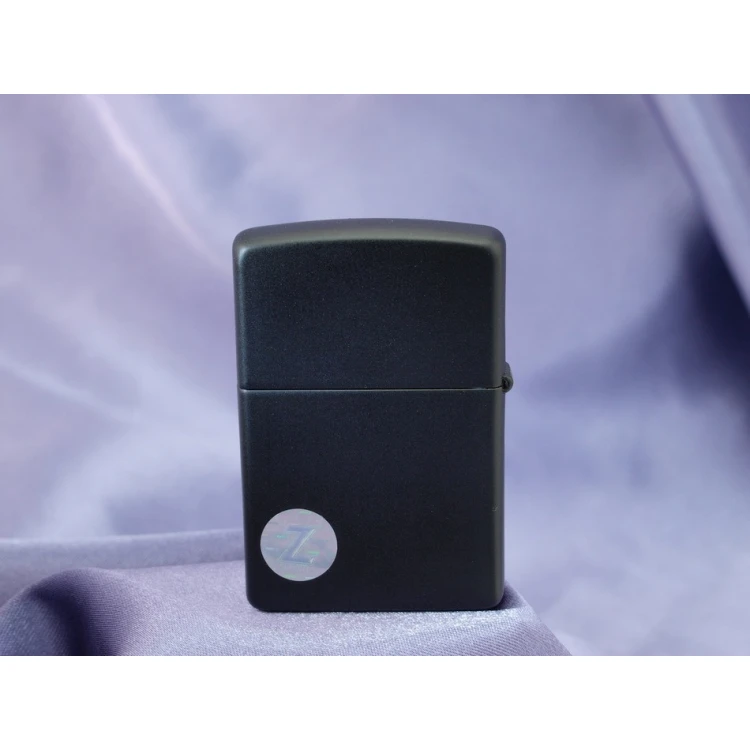 ZIPPO Feuerzeug Black Matte Logo - ZIP056