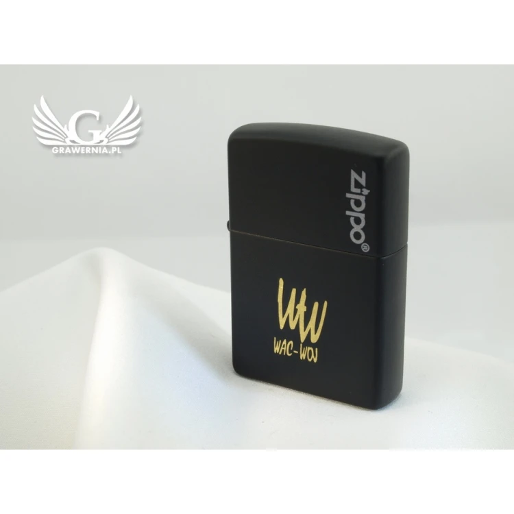 ZIPPO Feuerzeug Black Matte Logo - ZIP056