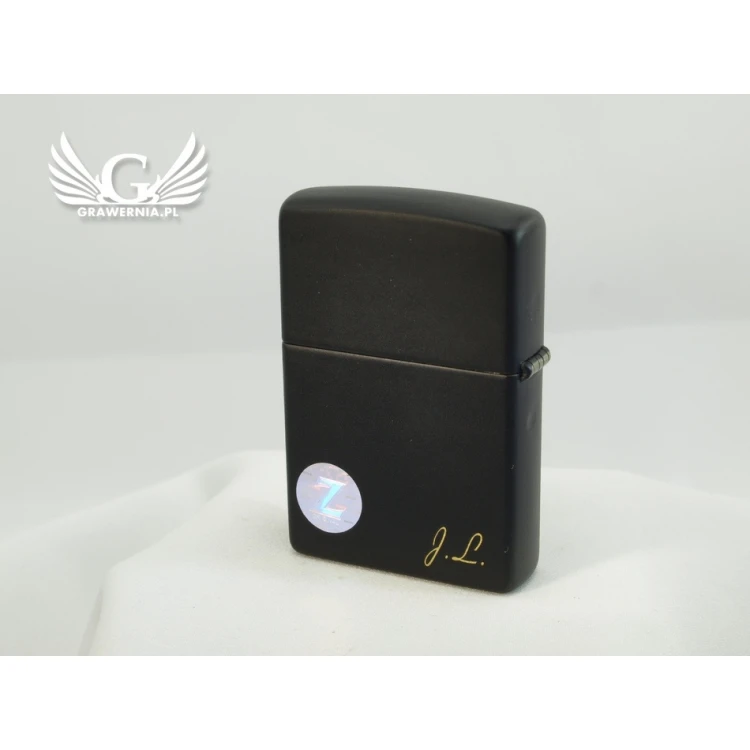 ZIPPO Feuerzeug Black Matte Logo - ZIP056