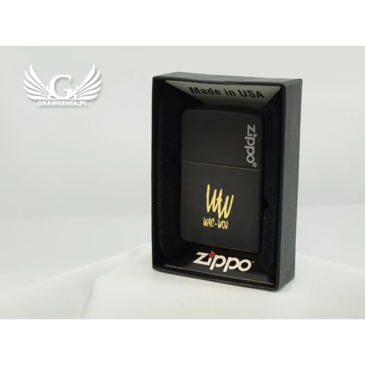 ZIPPO Feuerzeug Black Matte Logo - ZIP056