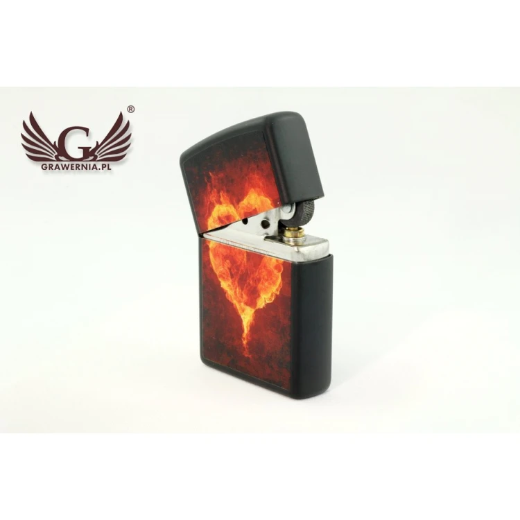 Zippo Feuerzeug Burning Heart Black Matte - ZIP017