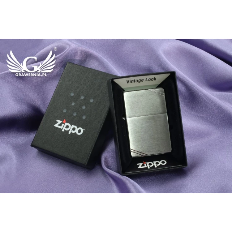 ZIPPO Feuerzeug Vintage Gebürstetes Chrom mit Strichen - ZIP027