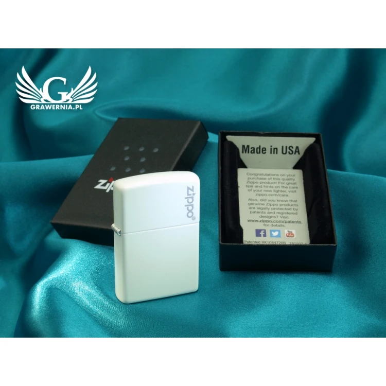 ZIPPO Feuerzeug White Matte Zippo Logo - ZIP007