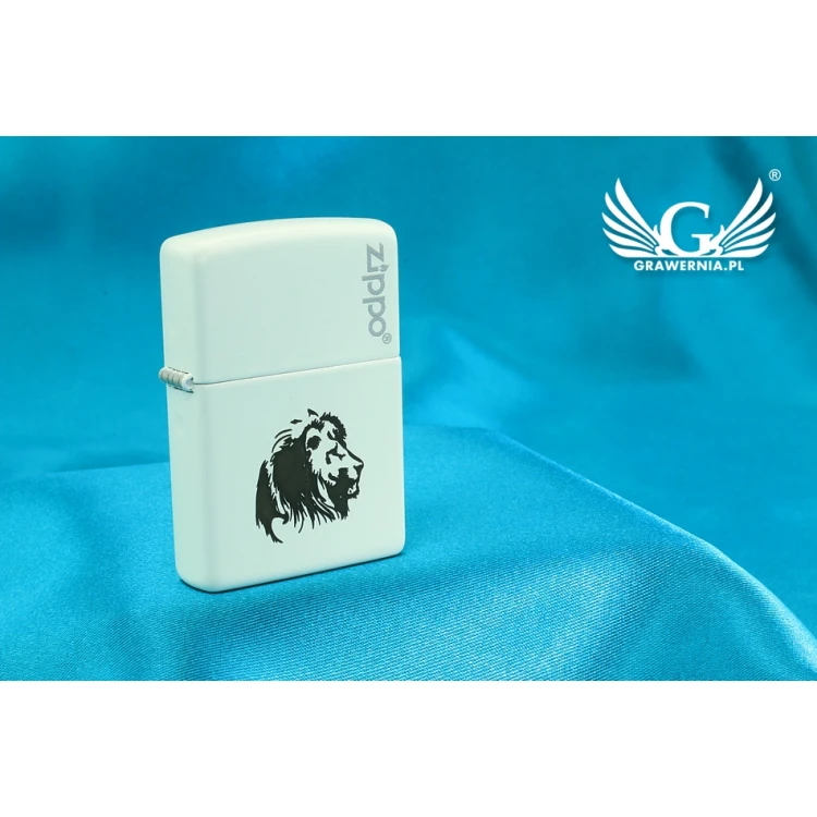 ZIPPO Feuerzeug White Matte Zippo Logo - ZIP007