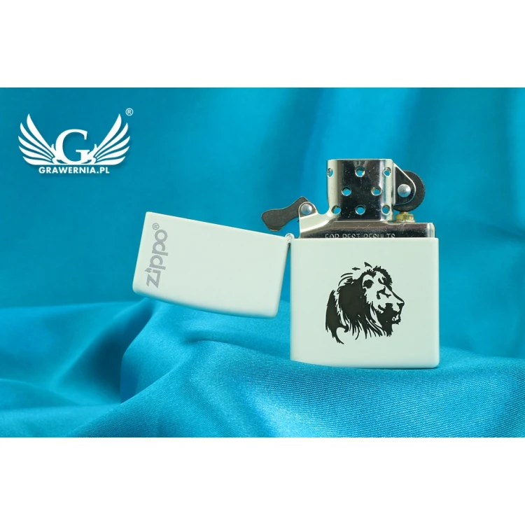 ZIPPO Feuerzeug White Matte Zippo Logo - ZIP007