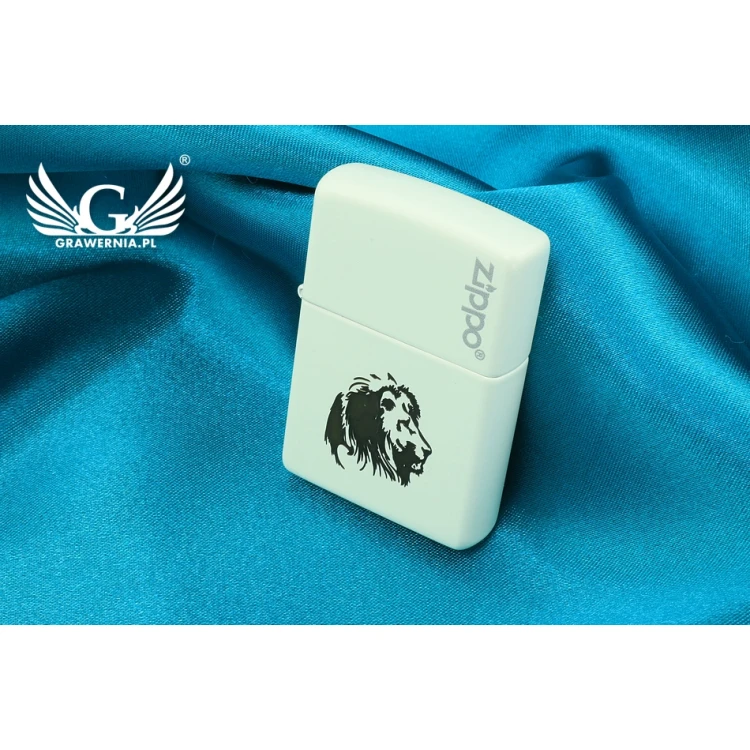ZIPPO Feuerzeug White Matte Zippo Logo - ZIP007