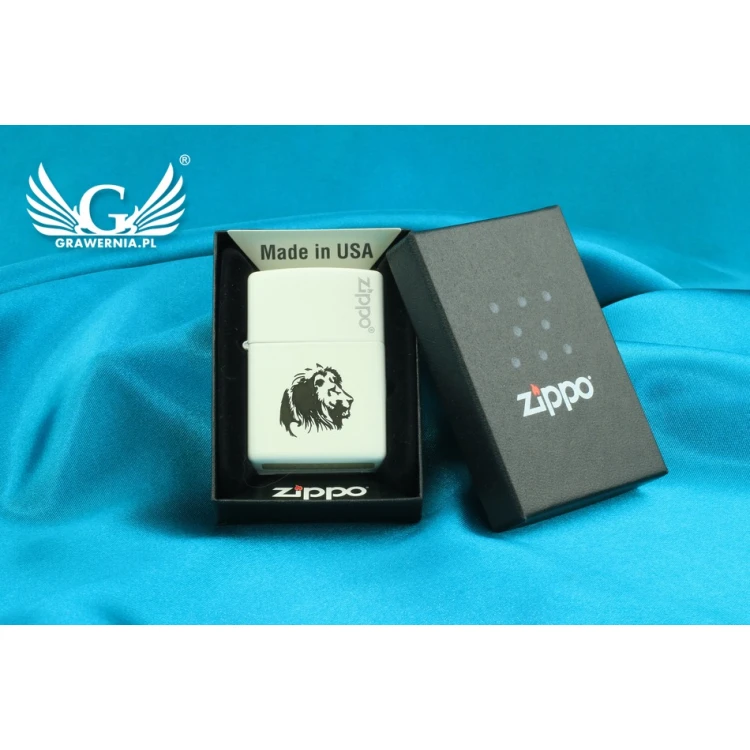 ZIPPO Feuerzeug White Matte Zippo Logo - ZIP007