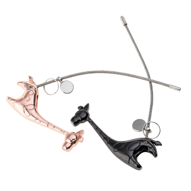 Set von zwei Schlüsselanhängern Verliebte Giraffen mit Ihrer Gravur - BP172